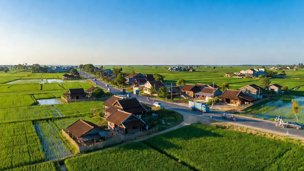 Bảo Đài village in Lục Nam, Bắc Giang with green fields and QL37 highway, beautiful landscape.