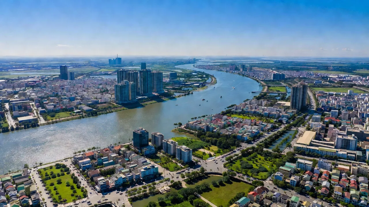 Khung cảnh Phường Long Bình, Thành phố Biên Hòa, bao gồm sông Đồng Nai và phát triển đô thị.