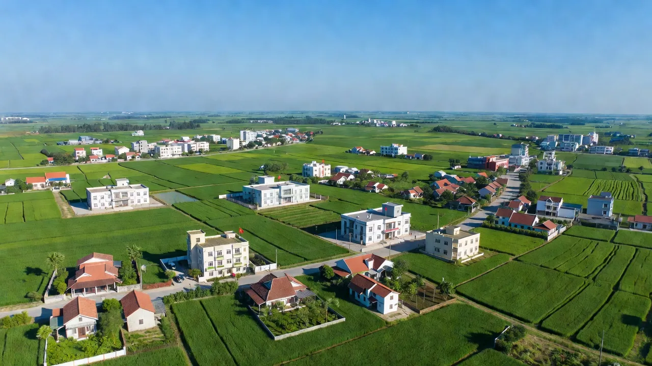 Khung cảnh Phường Hiệp Sơn, Thị xã Kinh Môn, Hải Dương, với những khu vực xanh tươi và công trình hành chính