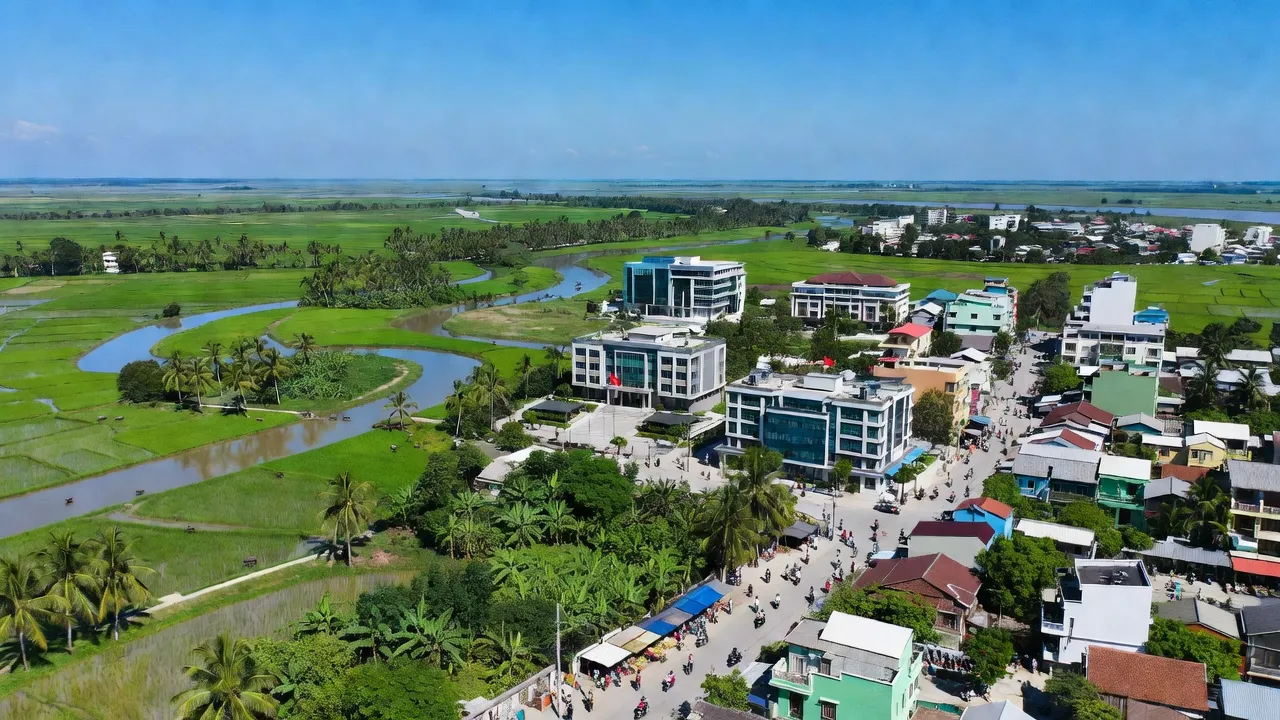 Toàn cảnh Thủy Nguyên, Hải Phòng với cảnh quan thiên nhiên và đời sống cộng đồng phong phú.