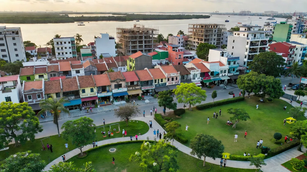 Khung cảnh Phường Lê Hồng Phong, Thủy Nguyên, Hải Phòng với kiến trúc và thiên nhiên xanh tươi.