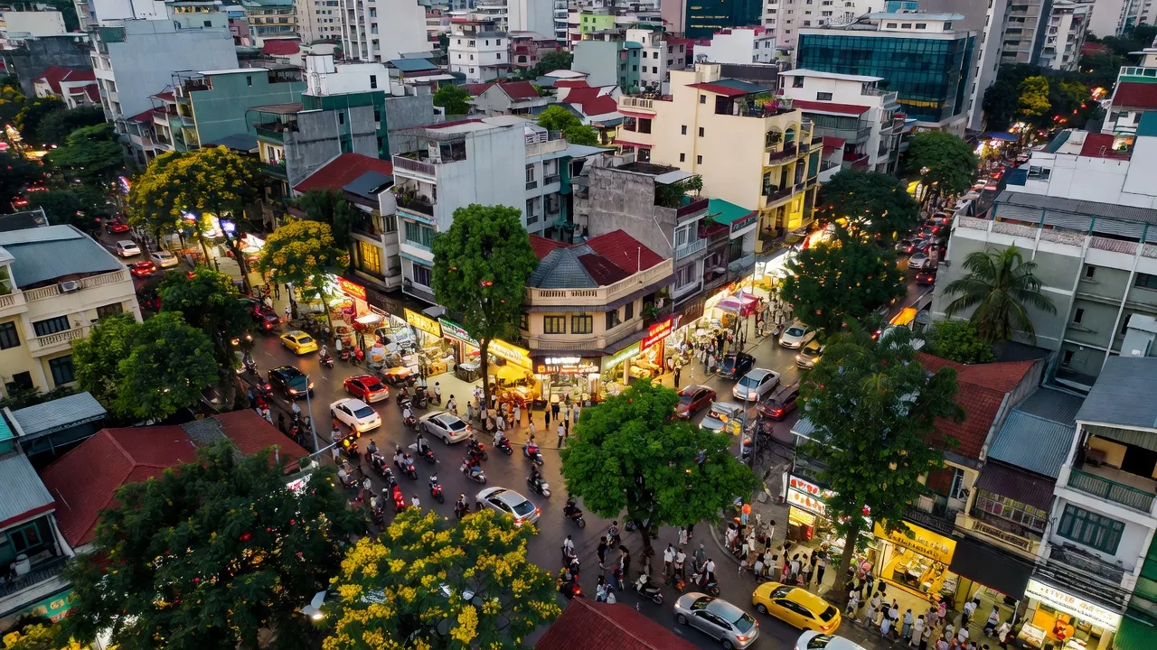 Phường 9 Quận 3 TP Hồ Chí Minh với đường phố sôi động và nhà cao tầng, nhịp sống đô thị.