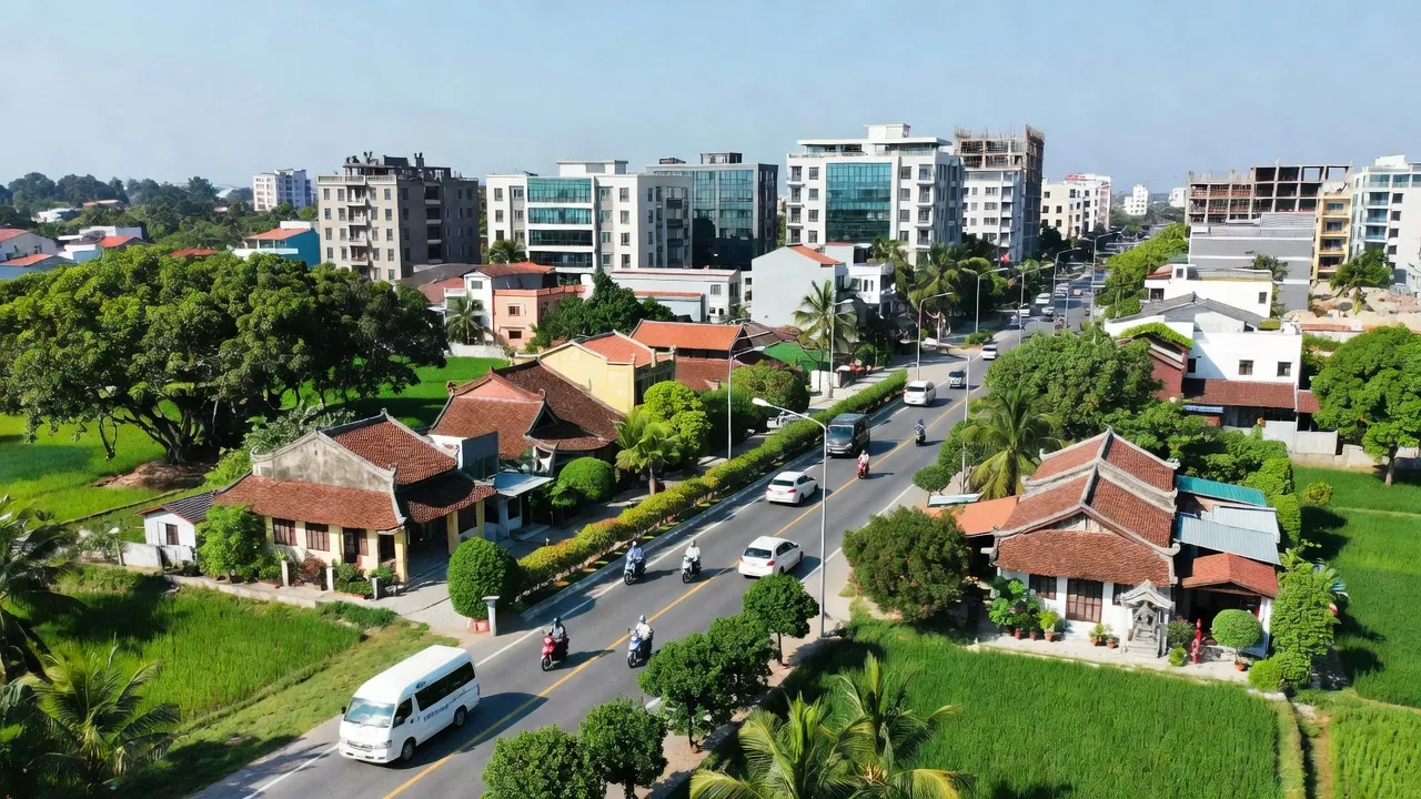 Khung cảnh xã Trưng Trắc, Huyện Văn Lâm, tỉnh Hưng Yên với kiến trúc và giao thông nhộn nhịp.