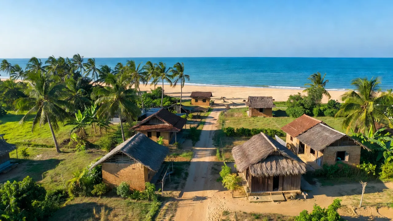 Khung cảnh xã Cam Phước Đông, Cam Ranh, Khánh Hòa với nhà truyền thống và biển xanh.