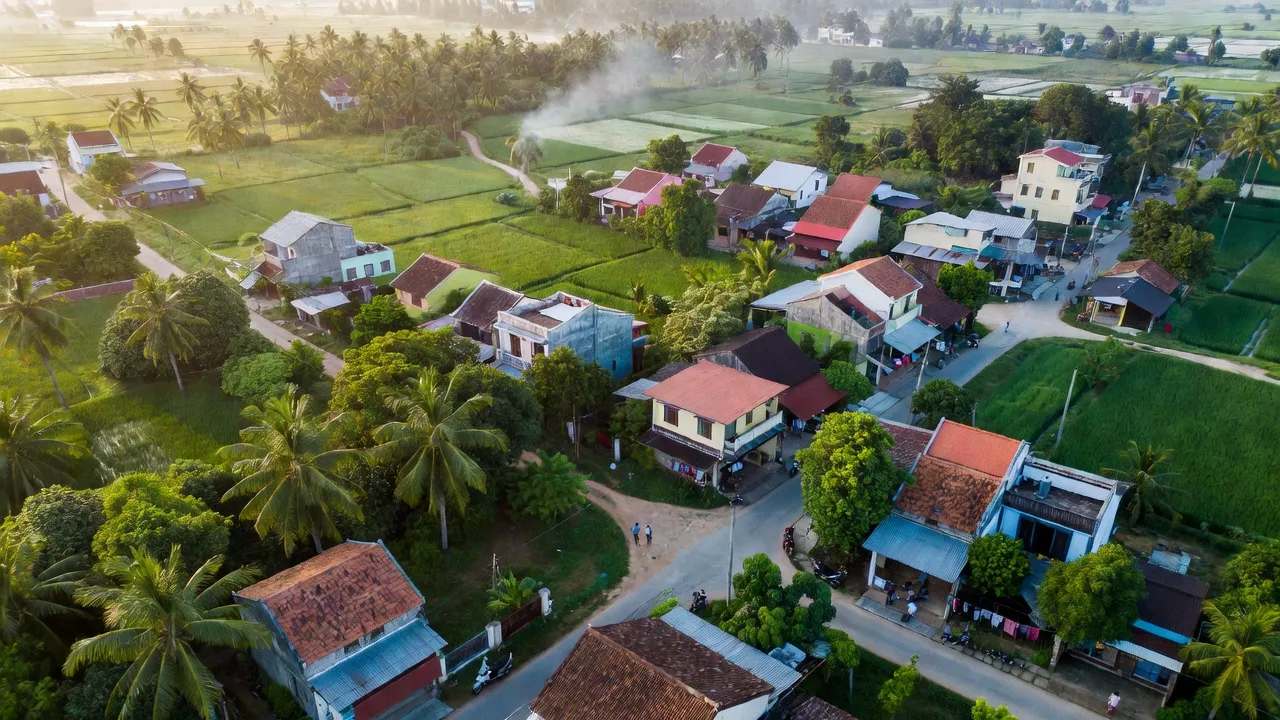Khung cảnh Phường 3, Thị xã Kiến Tường, Tỉnh Long An với nhà cửa và thiên nhiên tươi đẹp.