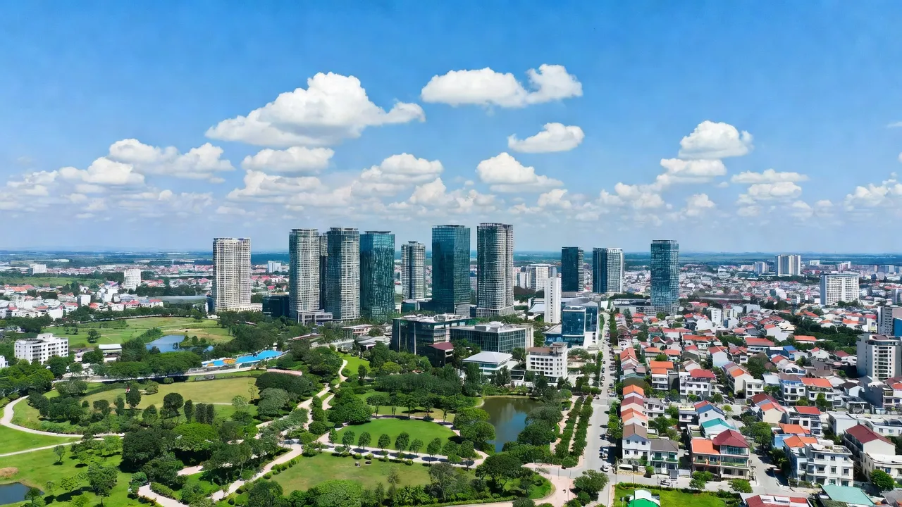 Khung cảnh phố phường Nghi Đức, Thành phố Vinh, Nghệ An với cảnh quan đô thị hiện đại.