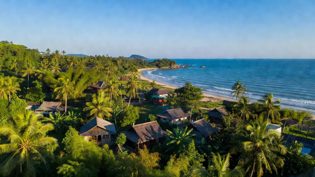 Phong cảnh Xã Phú Định, huyện Bố Trạch, tỉnh Quảng Bình với thiên nhiên xanh mát và nhà cổ truyền thống.